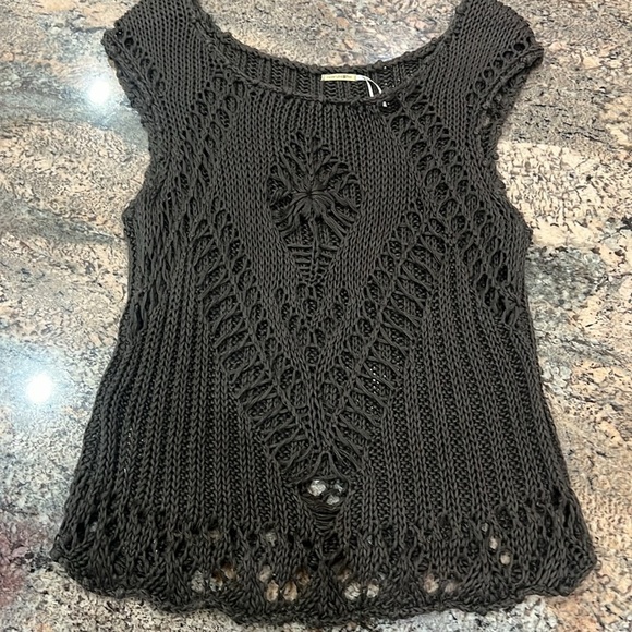 MaxStudio Top - Picture 7 of 8